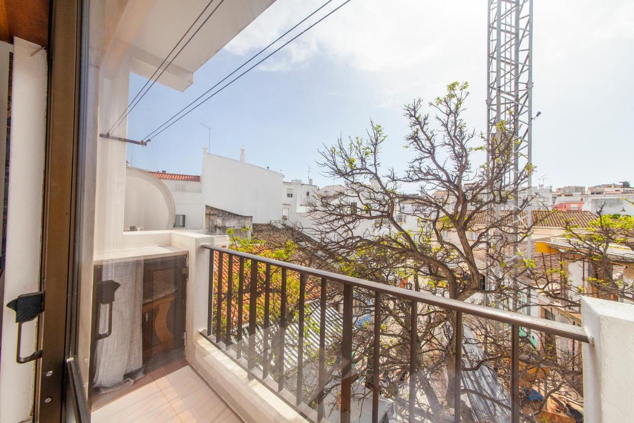 B78 - Fragoso Downtown Apartment Лагос Екстериор снимка